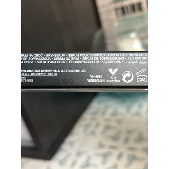 Anastasia Beverly Hills Full Size Brow Set Shade Medium Brown - Picture 8 of 8